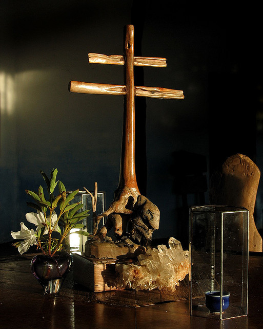 Cross on Alter (Credit: Lou Gold)